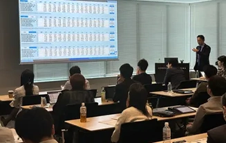 代表増岡ドクターによる講演